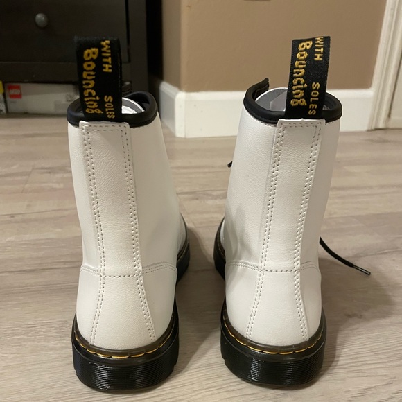 Dr Martens Zavala 8 Eyelet Combat Lace up Leather Boots Size 8 - Picture 6 of 8